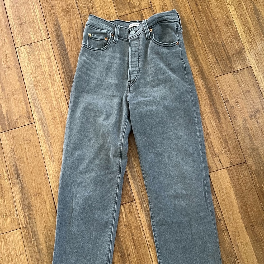 Levi’s ribcage straight ankle jean